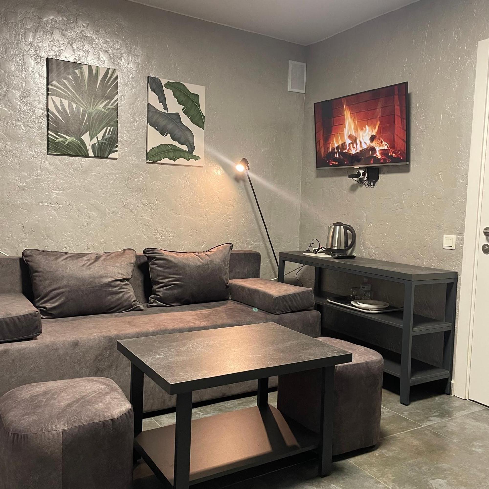 Complex Khutor Hotel Velyka Omelyana Екстериор снимка